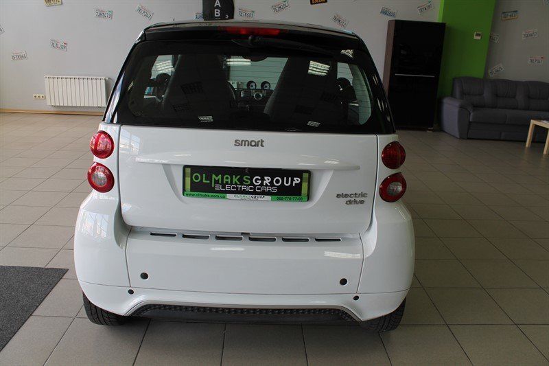 Продам Smart Fortwo ED, 17.6 kWt 2013 года в Киеве