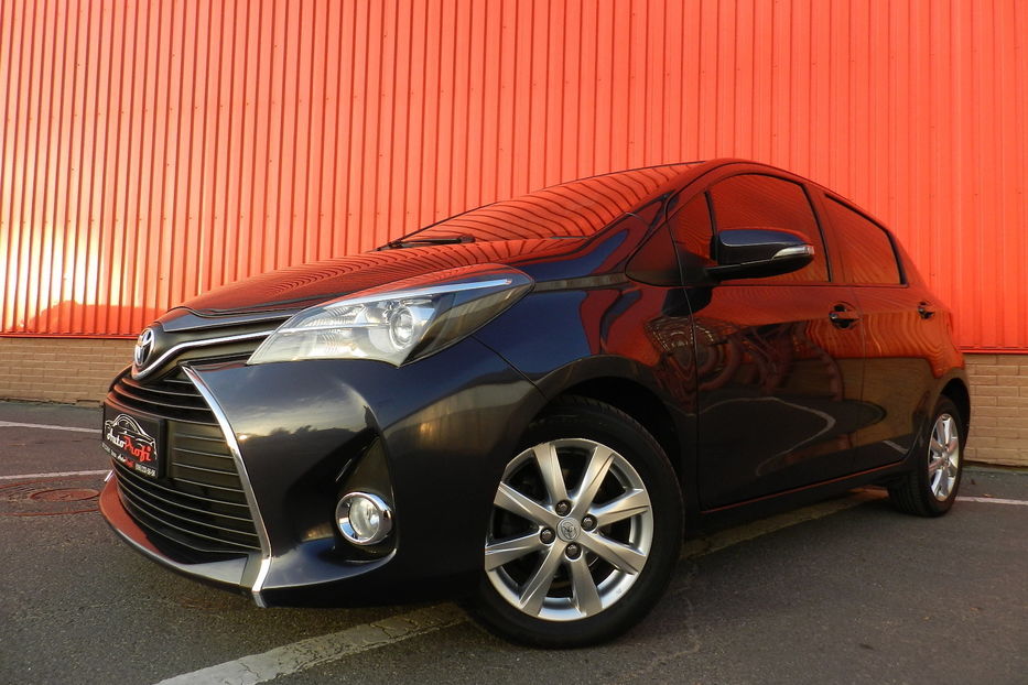 Продам Toyota Yaris Active 2015 года в Одессе