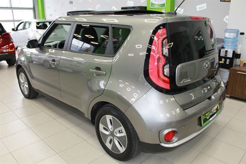 Продам Kia Soul EV + Premium + Sunroof, 30 kWt 2018 года в Киеве