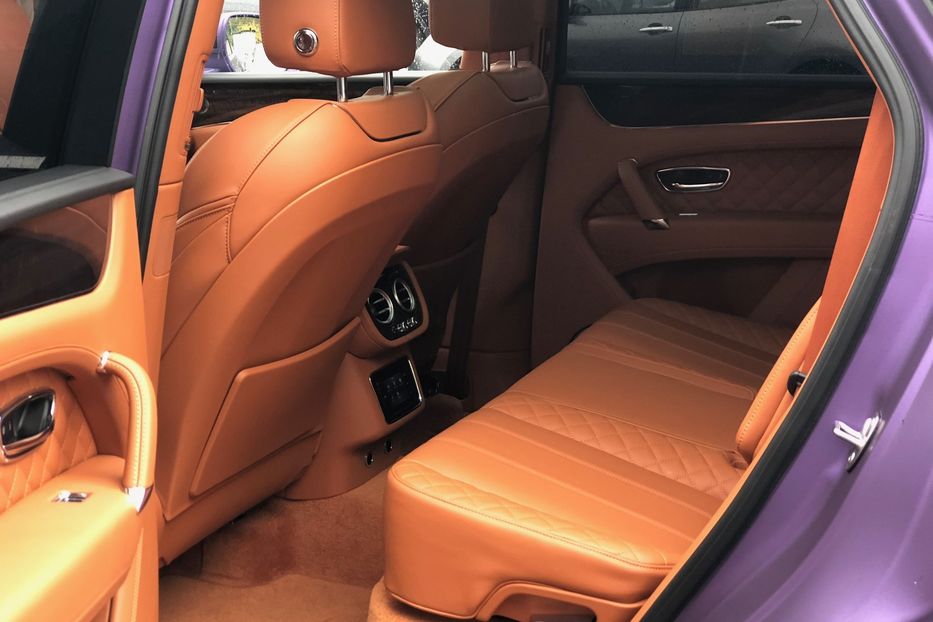 Продам Bentley Bentayga W12 6.0 Mulliner 2017 года в Киеве