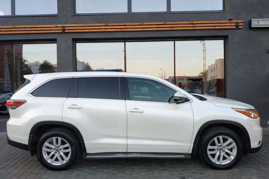 Продам Toyota Highlander 2016 года в Одессе