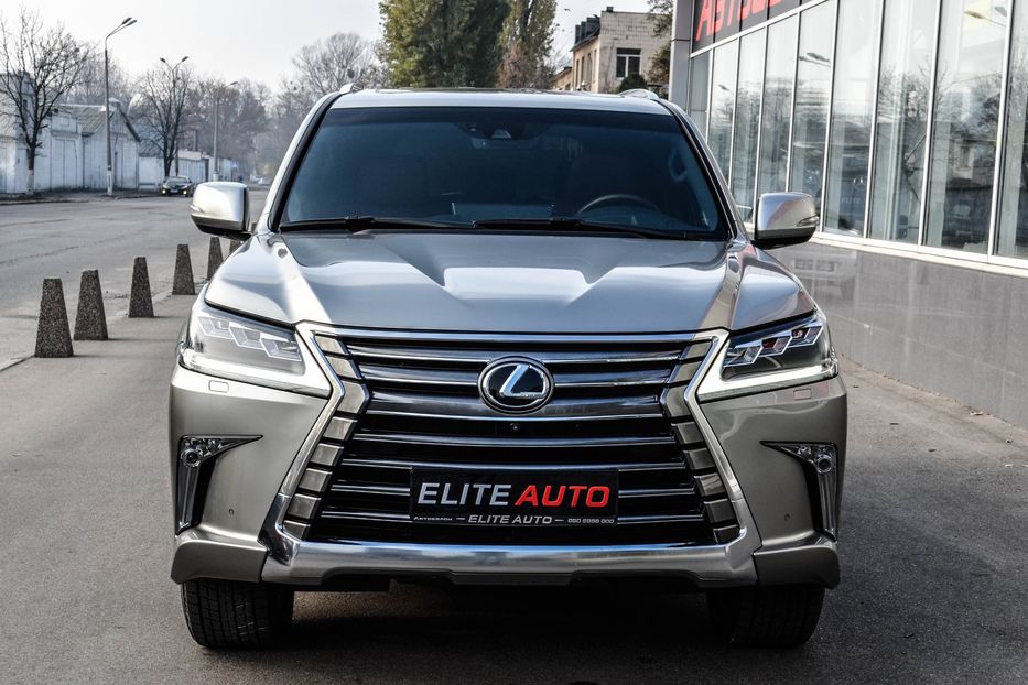 Продам Lexus LX 570 LUXURY + 2017 года в Киеве