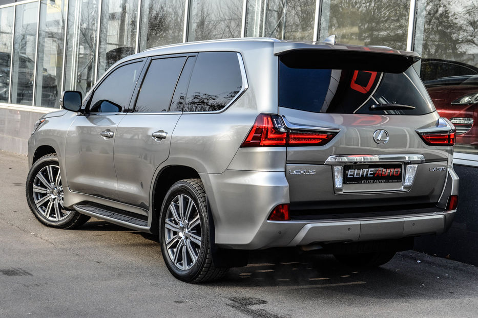 Продам Lexus LX 570 LUXURY + 2017 года в Киеве