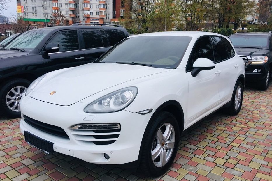 Продам Porsche Cayenne 2013 года в Киеве