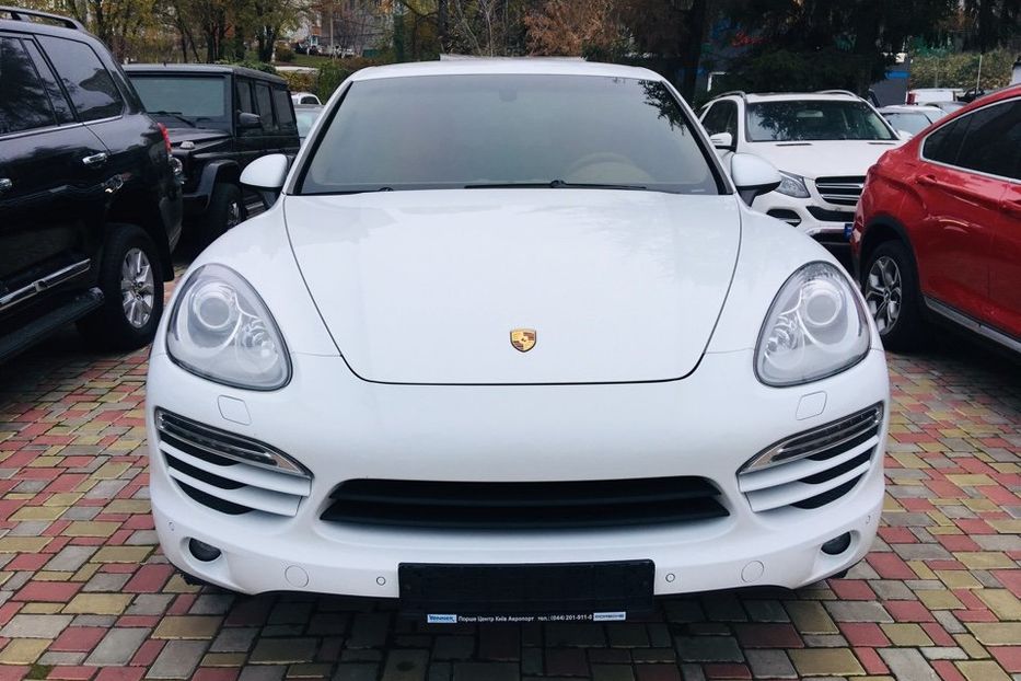 Продам Porsche Cayenne 2013 года в Киеве