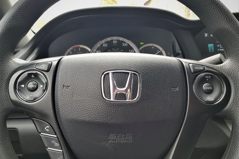 Продам Honda Accord LX 2014 года в Одессе