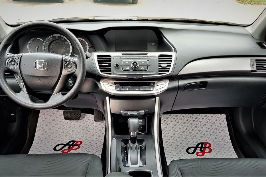 Продам Honda Accord LX 2014 года в Одессе
