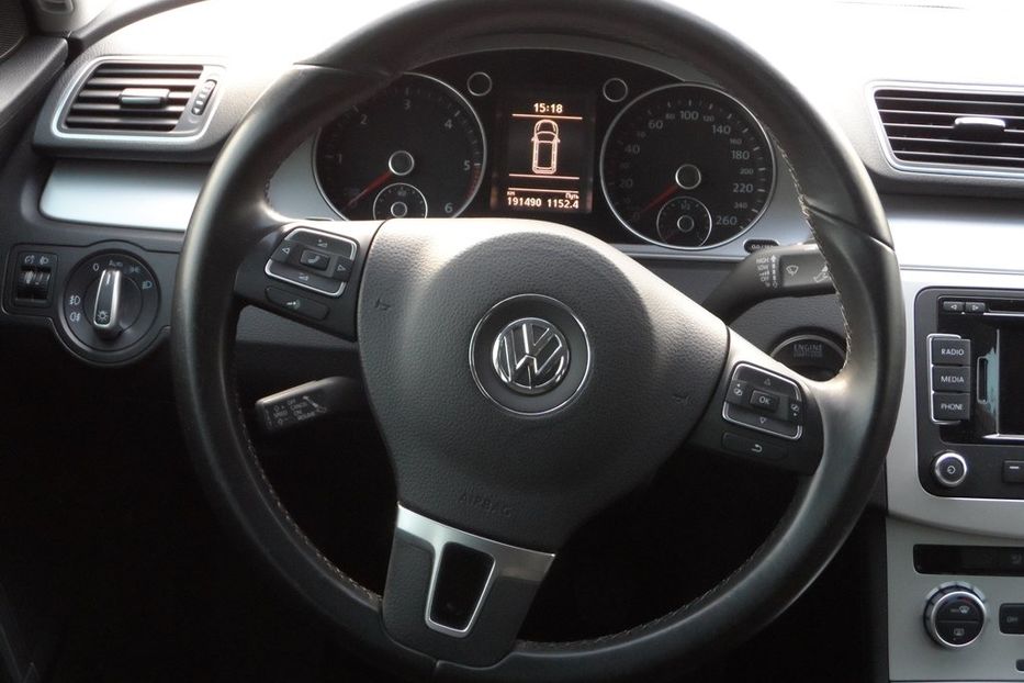 Продам Volkswagen Passat B7 2014 года в Днепре