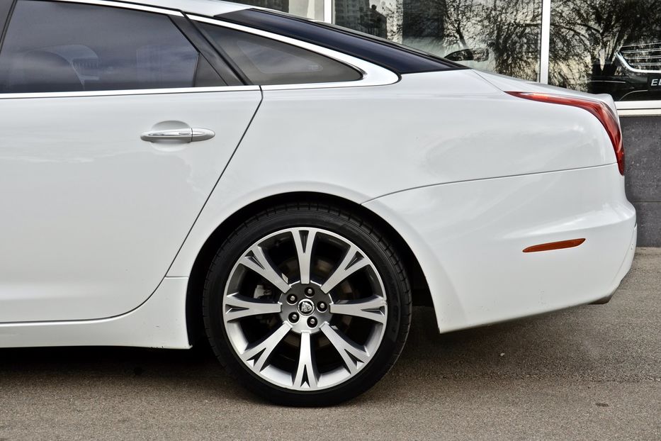 Продам Jaguar XJ 2011 года в Киеве