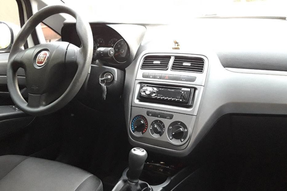 Продам Fiat Grande Punto Автомат 2013 года в Херсоне
