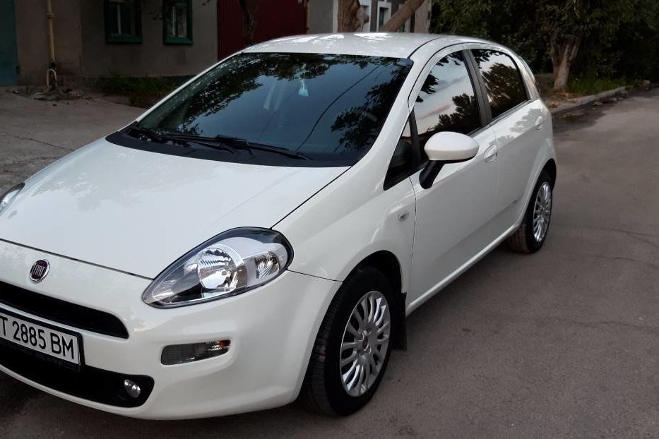 Продам Fiat Grande Punto Автомат 2013 года в Херсоне