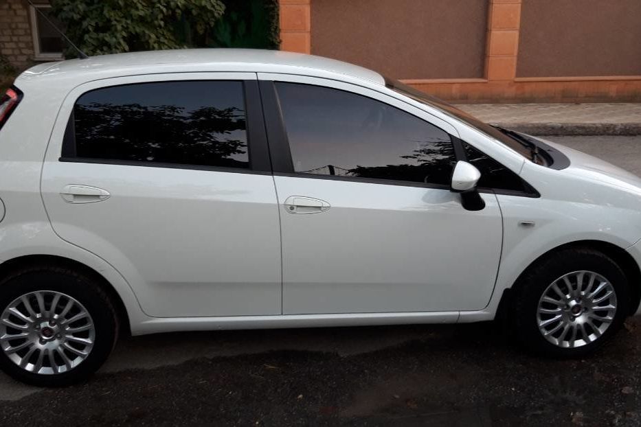 Продам Fiat Grande Punto Автомат 2013 года в Херсоне