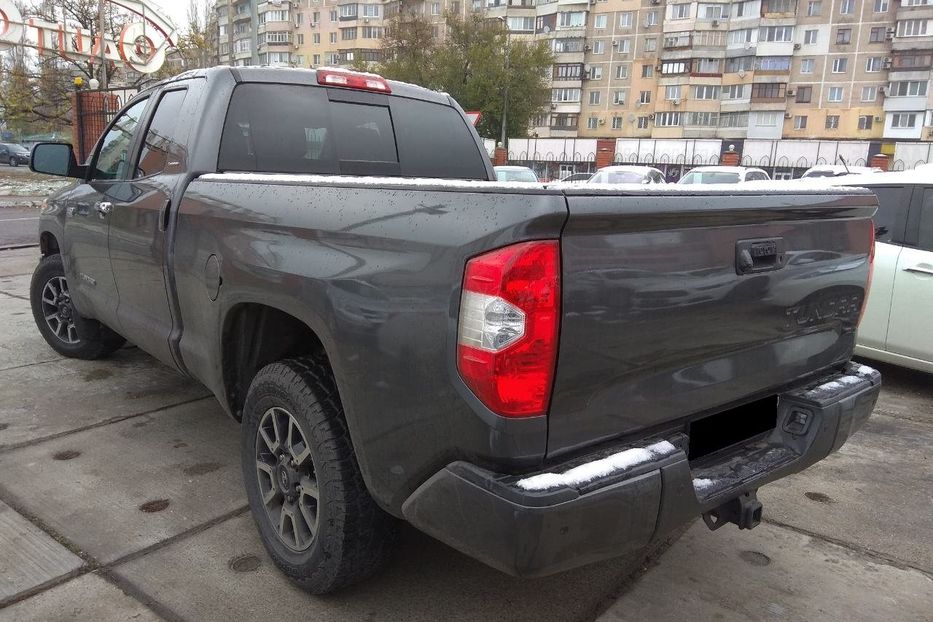 Продам Toyota Tundra 2015 года в Одессе