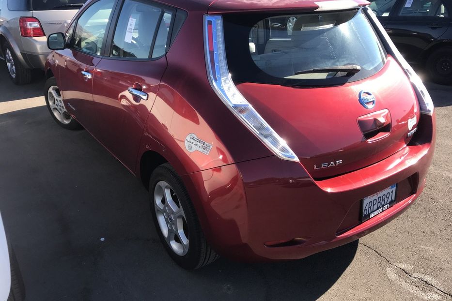 Продам Nissan Leaf SV 24 kWt 2011 года в Киеве