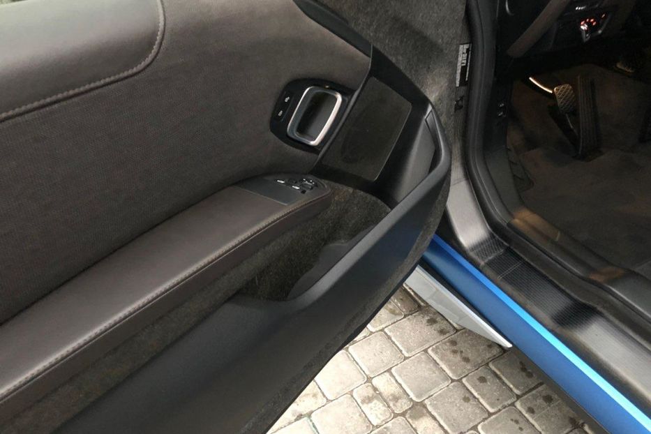 Продам BMW I3 2014 года в Одессе