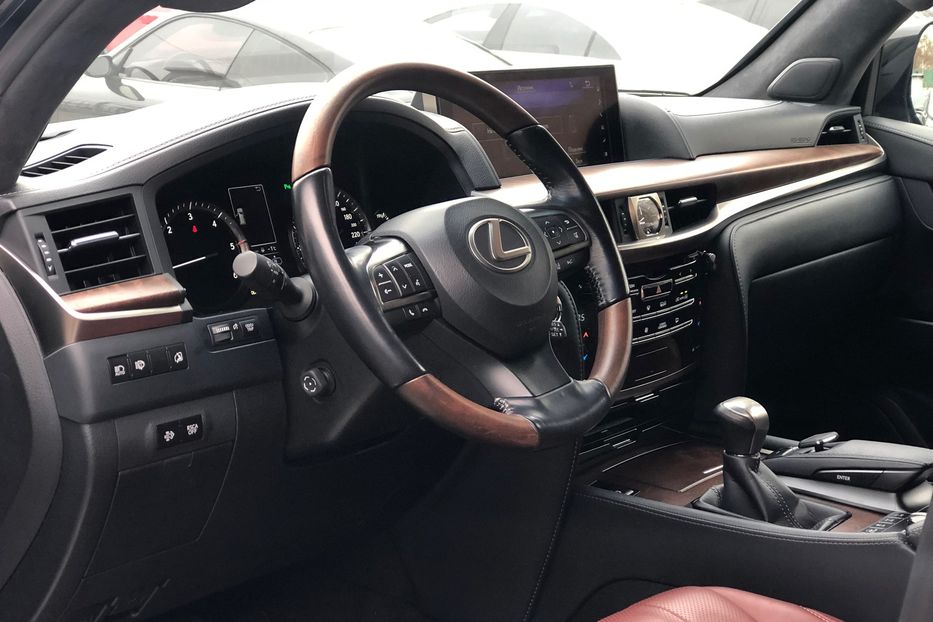 Продам Lexus LX 450 2016 года в Киеве