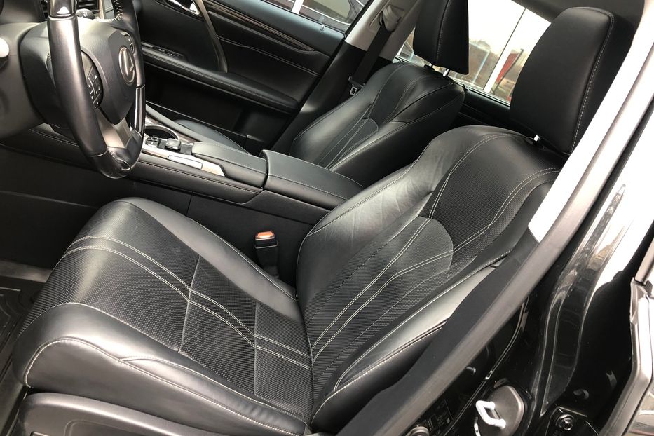 Продам Lexus RX 200 Т 2016 года в Киеве