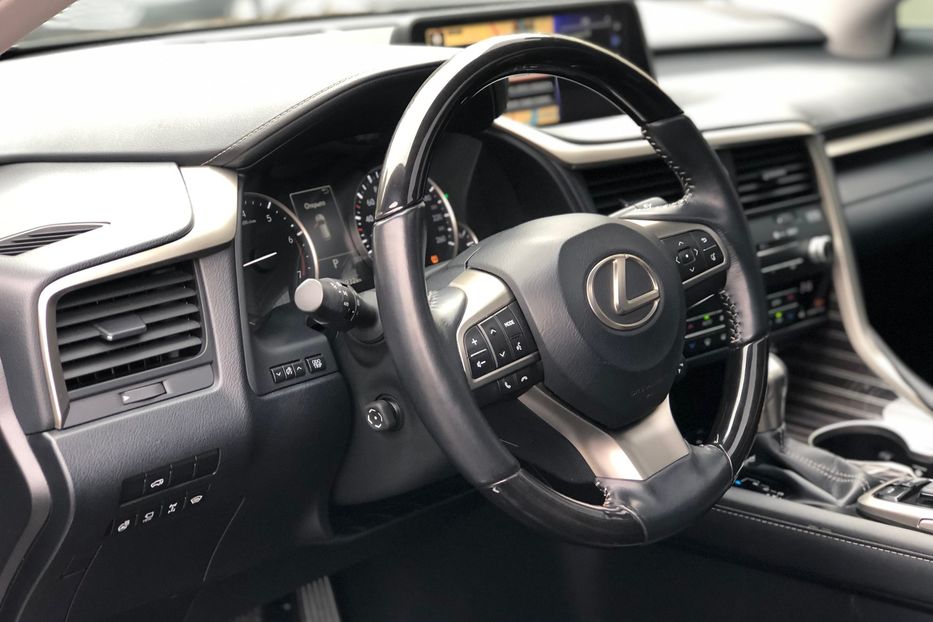 Продам Lexus RX 200 Т 2016 года в Киеве
