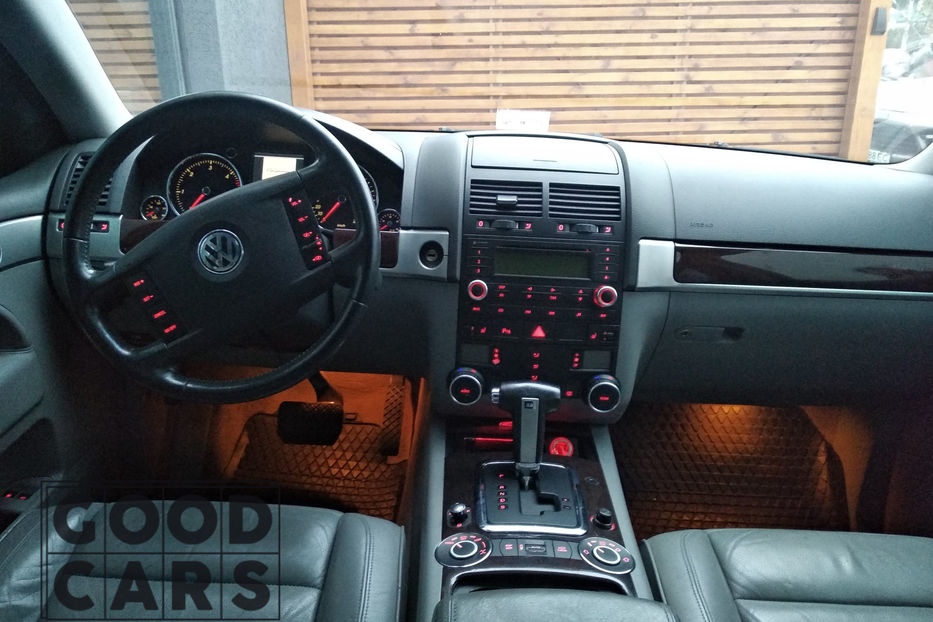 Продам Volkswagen Touareg 2006 года в Одессе