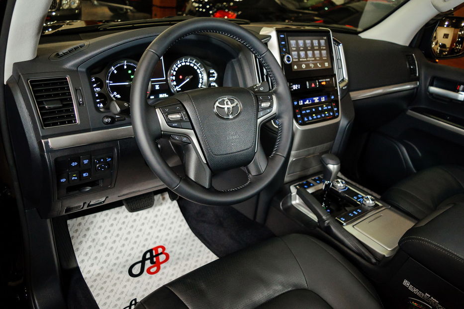 Продам Toyota Land Cruiser 200 2016 года в Одессе