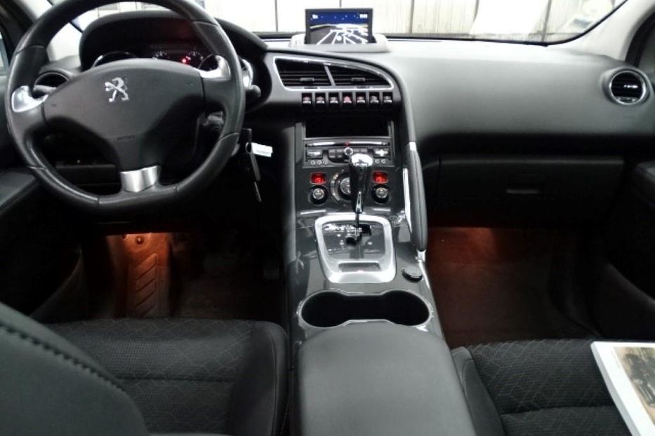 Продам Peugeot 3008 1.6 AUTO120 NAVI KLIM PANORAMA 2015 года в Ивано-Франковске