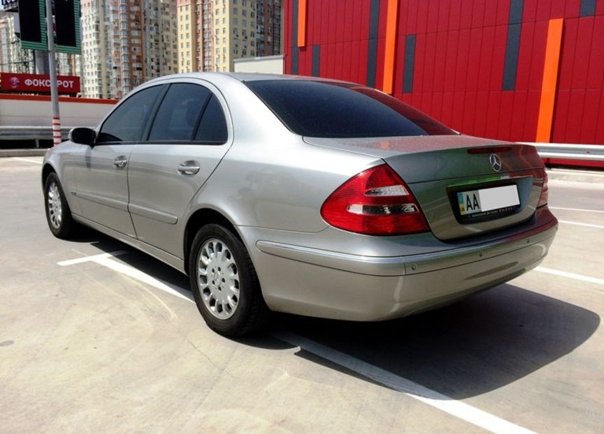 Продам Mercedes-Benz E-Class 200 2004 года в Киеве