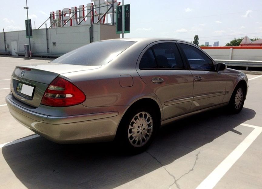 Продам Mercedes-Benz E-Class 200 2004 года в Киеве