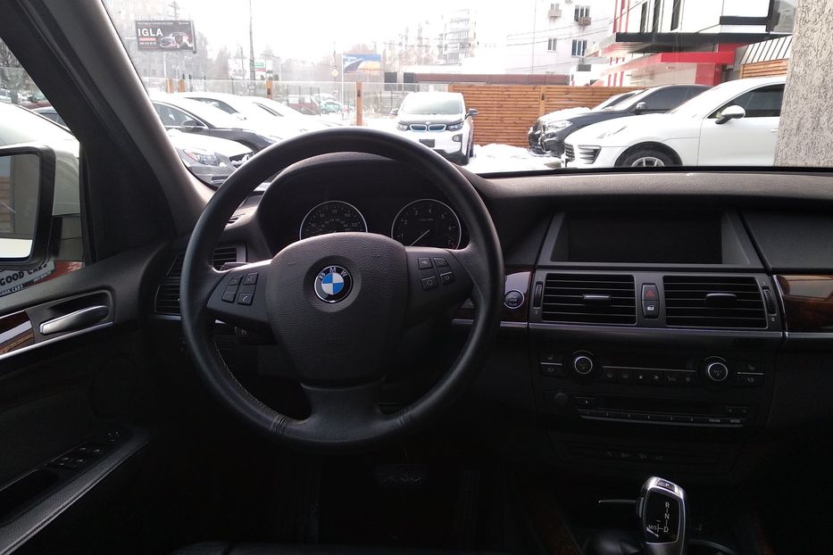 Продам BMW X5 2012 года в Одессе