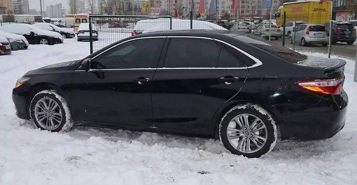 Продам Toyota Camry 2015 года в Киеве