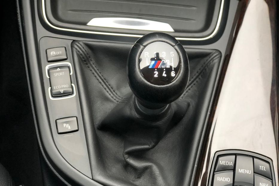 Продам BMW 335 XI 2015 года в Киеве