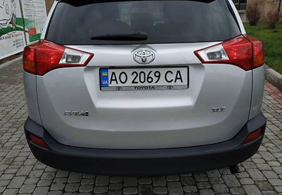 Продам Toyota Rav 4 2013 года в Львове