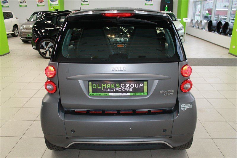 Продам Smart Fortwo ED, 17.6 kWt 2016 года в Киеве