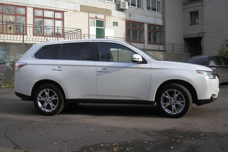 Продам Mitsubishi Outlander GT 2014 года в г. Нежин, Черниговская область