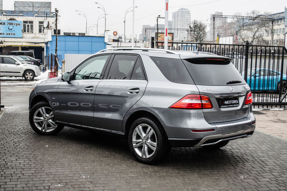 Продам Mercedes-Benz ML-Class 350i 4Matic 2012 года в Киеве