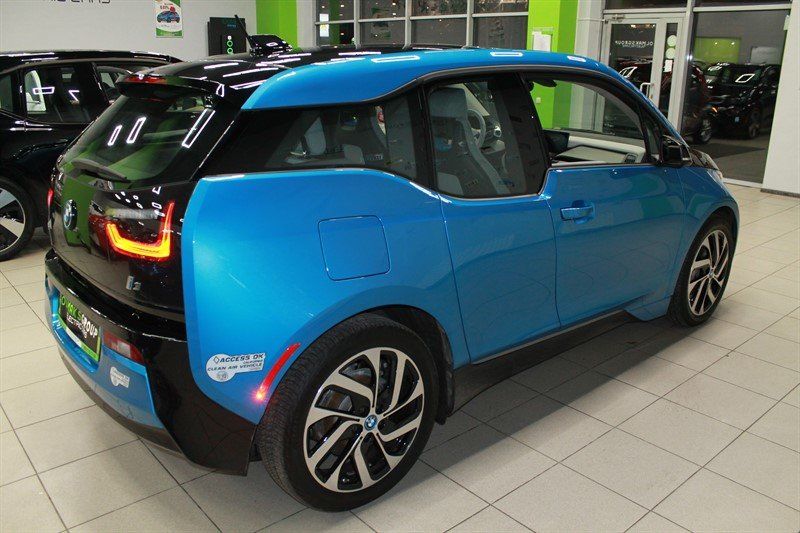 Продам BMW I3 MEGA, 33 kWt 2017 года в Киеве