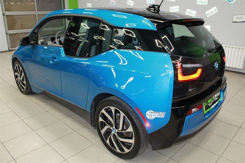 Продам BMW I3 MEGA, 33 kWt 2017 года в Киеве