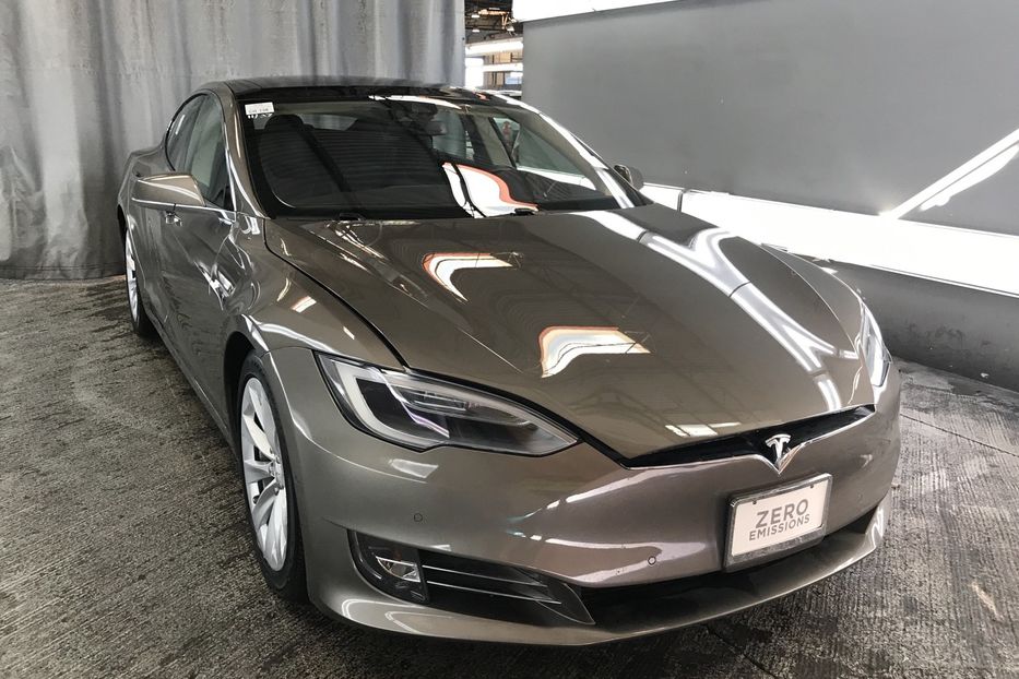 Продам Tesla Model S 75D + Пневмоподвеска + Автопил 2016 года в Киеве