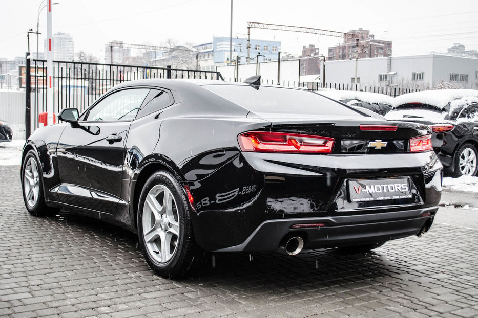 Продам Chevrolet Camaro 2.0 TURBO 2016 года в Киеве