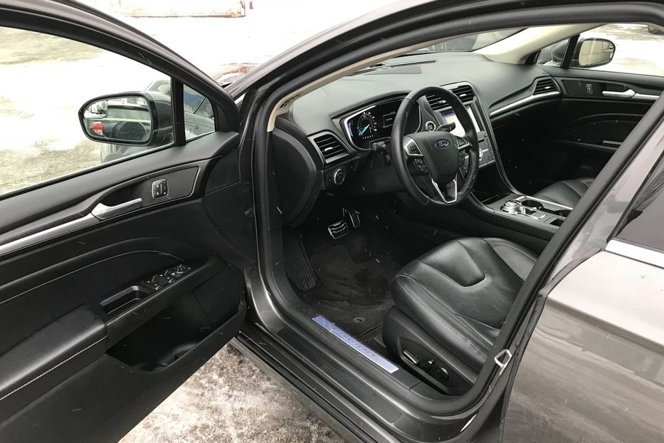 Продам Ford Fusion TITANIUM 2017 года в Днепре