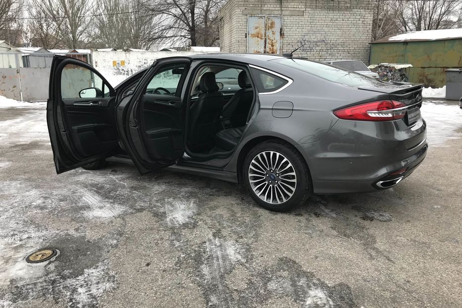 Продам Ford Fusion TITANIUM 2017 года в Днепре