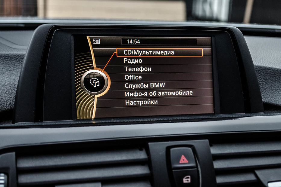Продам BMW 328 i 2012 года в Киеве