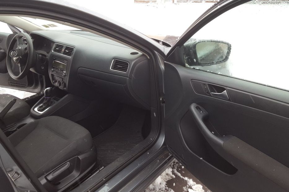 Продам Volkswagen Jetta 2.0 automat S 2011 года в Львове