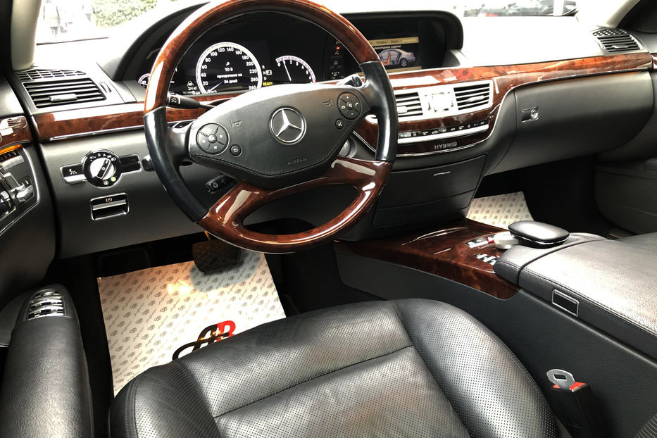 Продам Mercedes-Benz S-Class 400 Hibrid 2010 года в Одессе