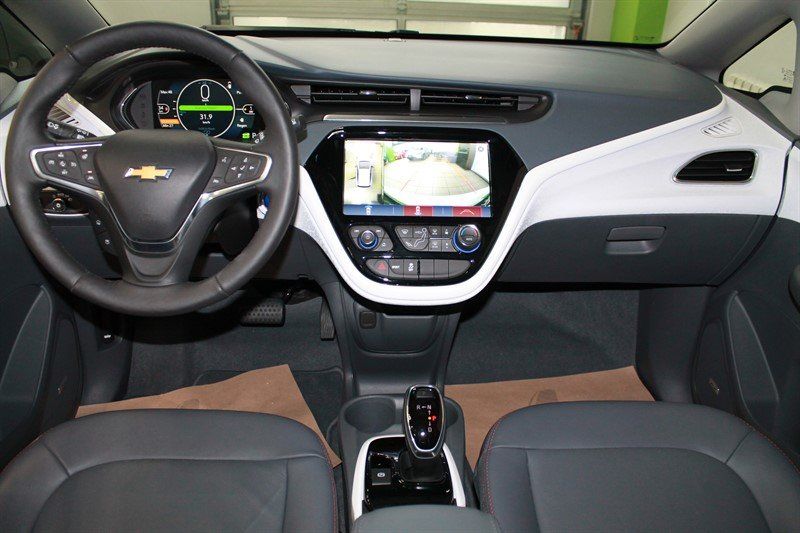 Продам Chevrolet Volt BOLT EV Premier, 60 kWt 2018 года в Киеве