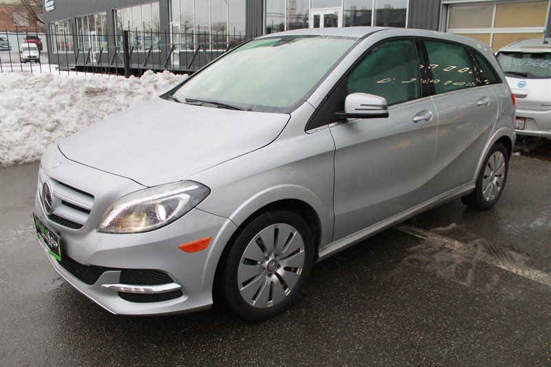 Продам Mercedes-Benz B-Class B250e 2014 года в Киеве