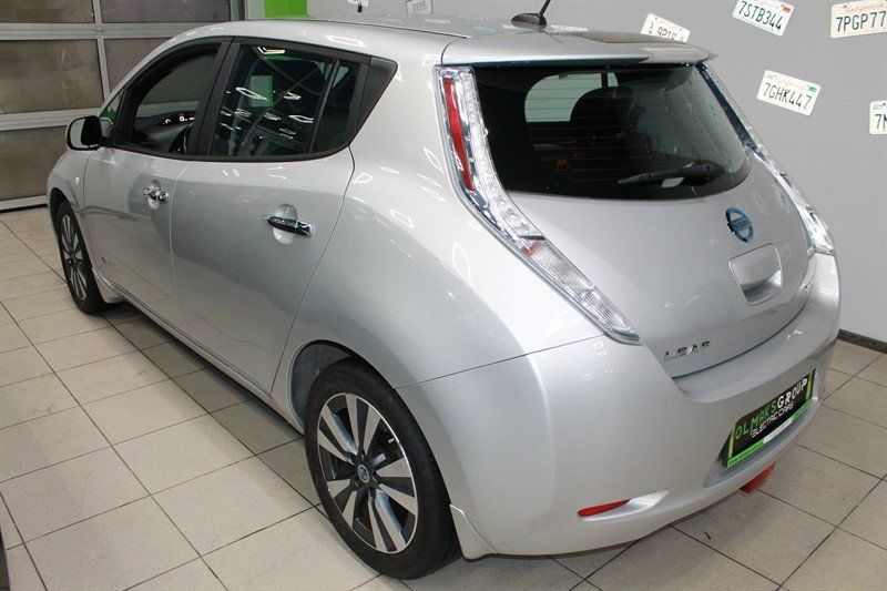 Продам Nissan Leaf SL, 24 kWt 2013 года в Киеве