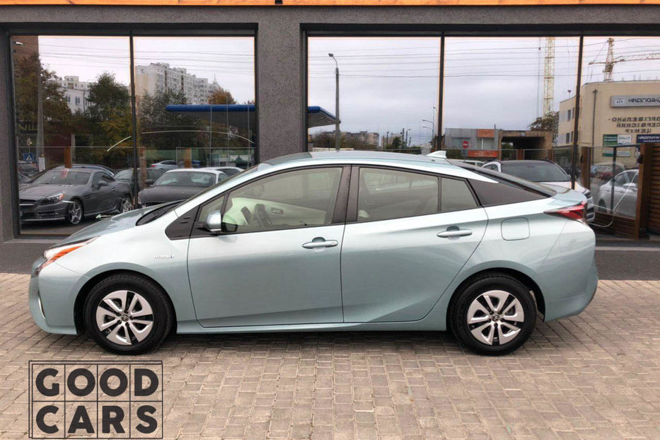 Продам Toyota Prius 2016 года в Одессе