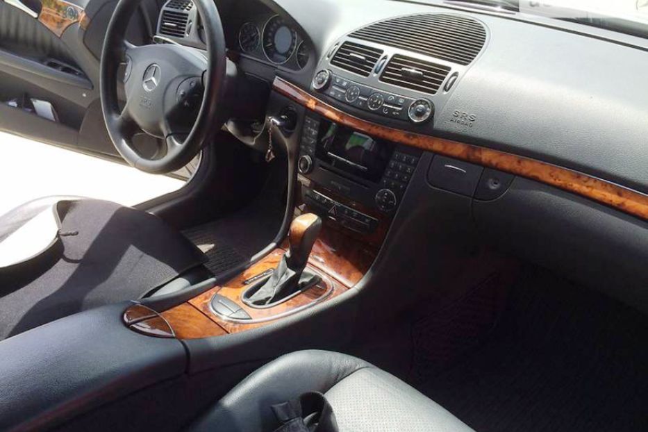 Продам Mercedes-Benz E-Class 200 2004 года в Киеве