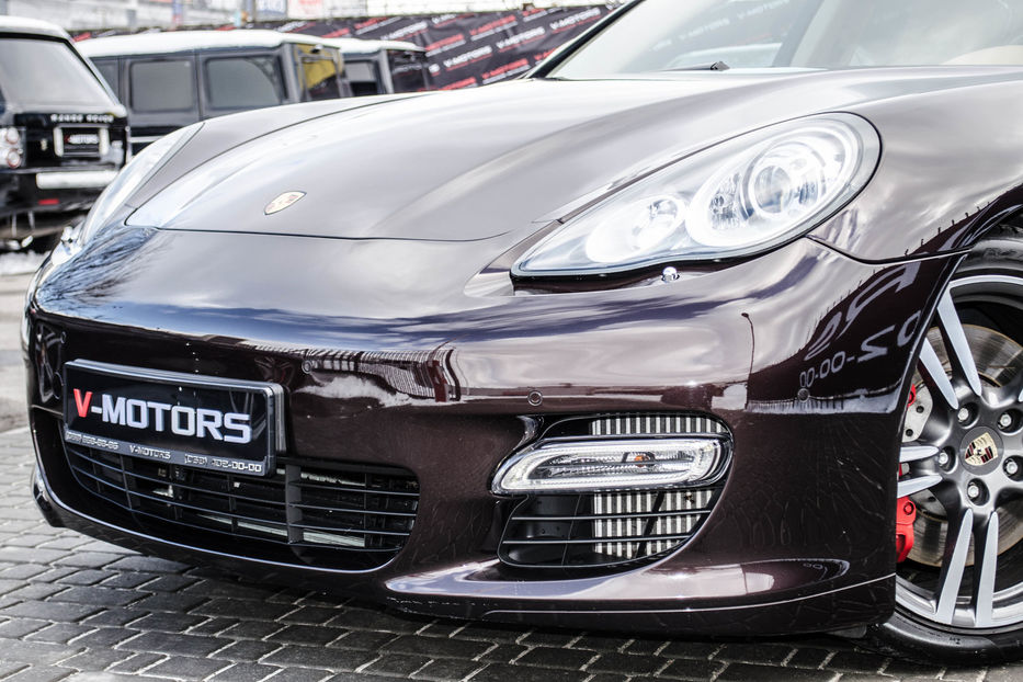 Продам Porsche Panamera Turbo 2012 года в Киеве