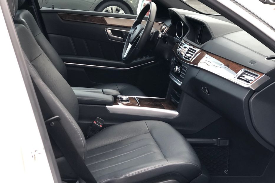 Продам Mercedes-Benz E-Class 400 ///AMG 4Matic 2015 года в Киеве